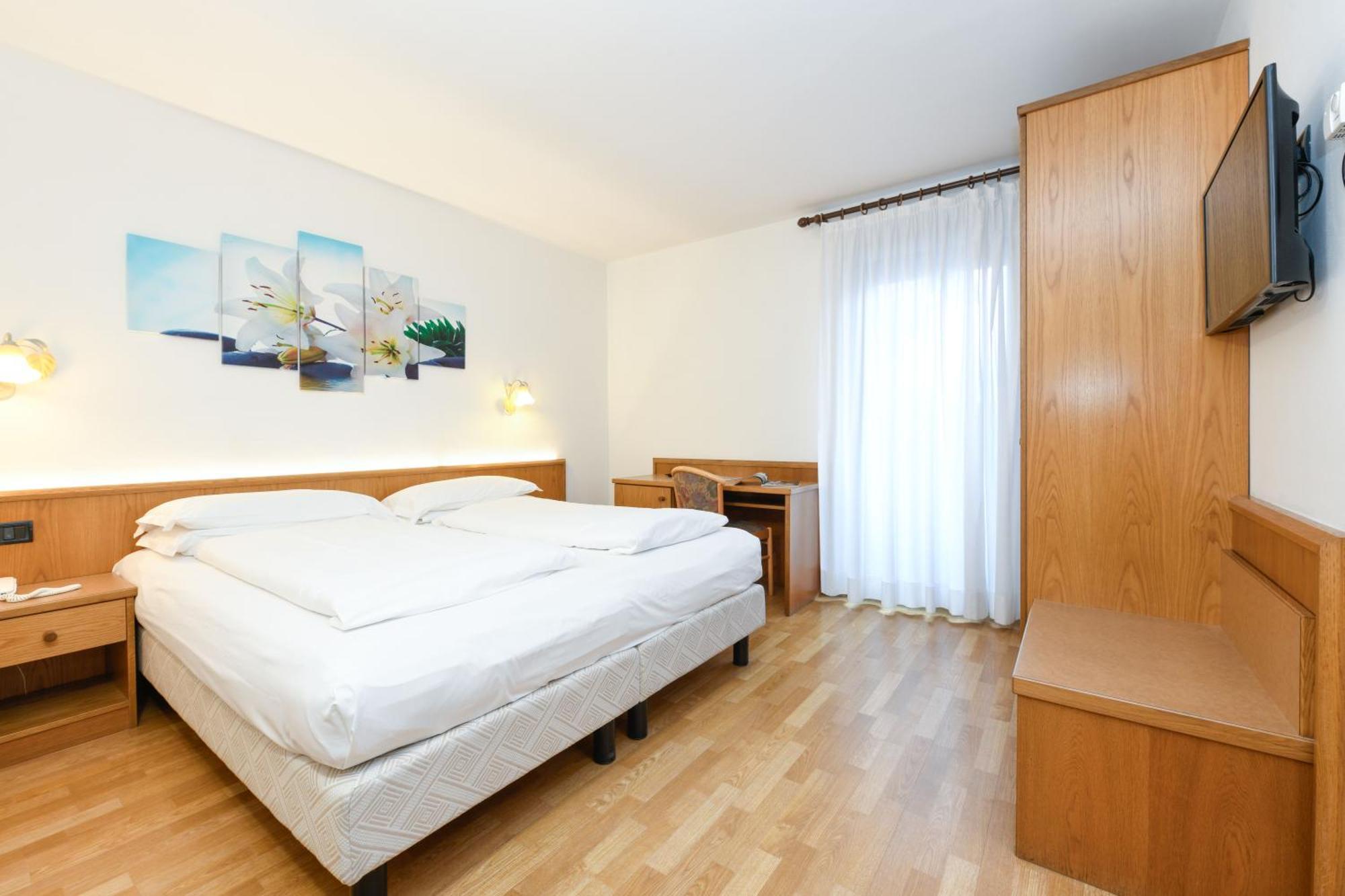Hotel Denny Pinzolo Kültér fotó