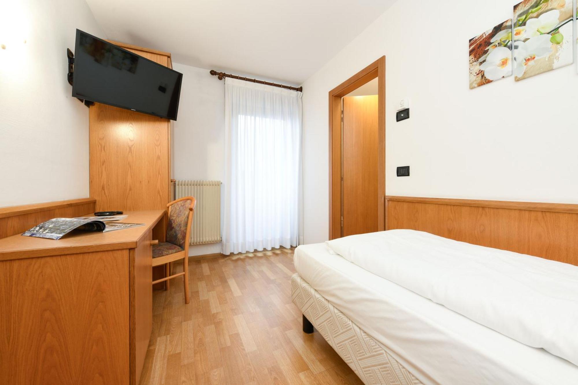 Hotel Denny Pinzolo Kültér fotó